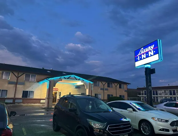 Luxury Inn hotel detail image 1