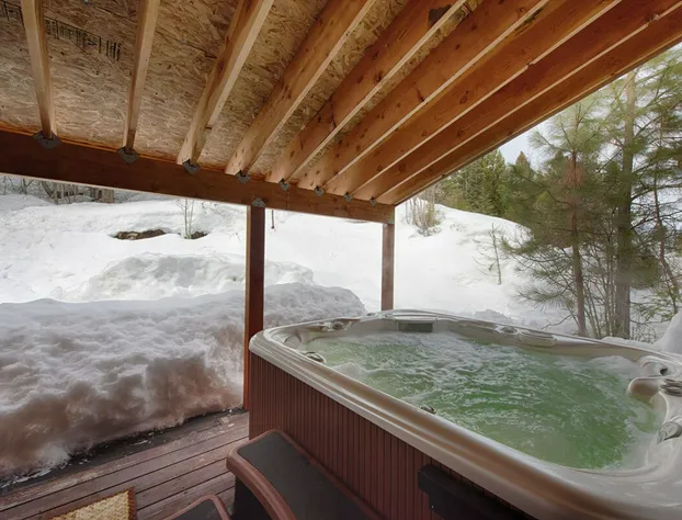 Hilltop Lodge by Casago McCall - Donerightmanagement hotel detail image 2