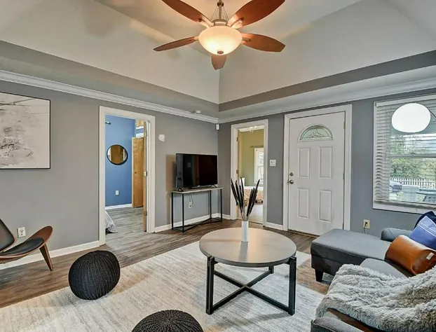 1433 Fletcher AveIndianapolis hotel detail image 1