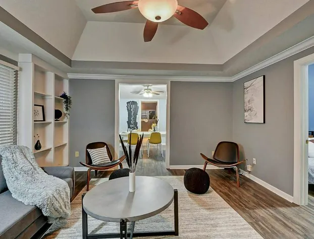 1433 Fletcher AveIndianapolis hotel detail image 3