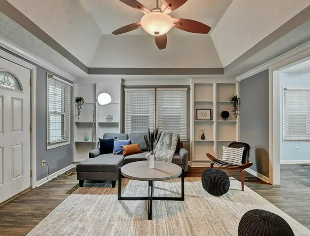 1433 Fletcher AveIndianapolis hotel detail image 4