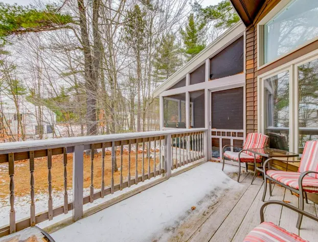 2G Village Way hotel detail image 1