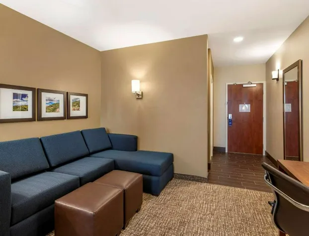 Comfort Inn & Suites Winchester hotel detail image 4