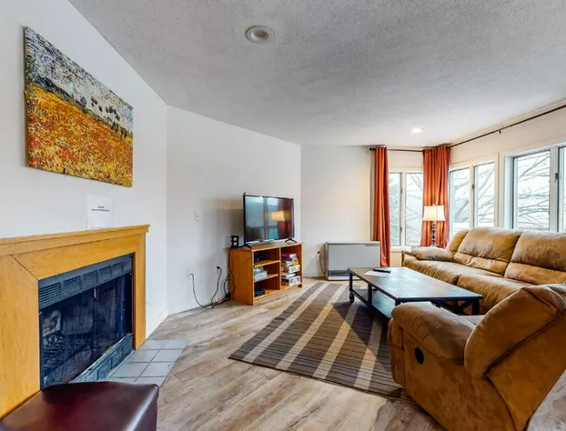 37 Partridge Woods hotel detail image 2