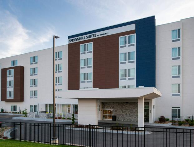 SpringHill Suites by Marriott Kansas City North hotel detail image 2