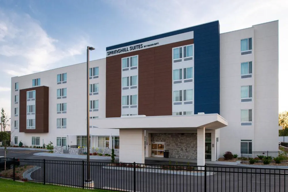 SpringHill Suites by Marriott Kansas City North hotel hero