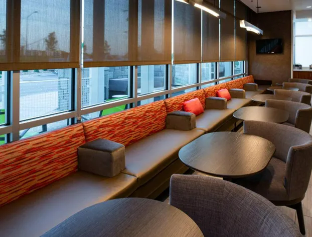 SpringHill Suites by Marriott Kansas City North hotel detail image 4