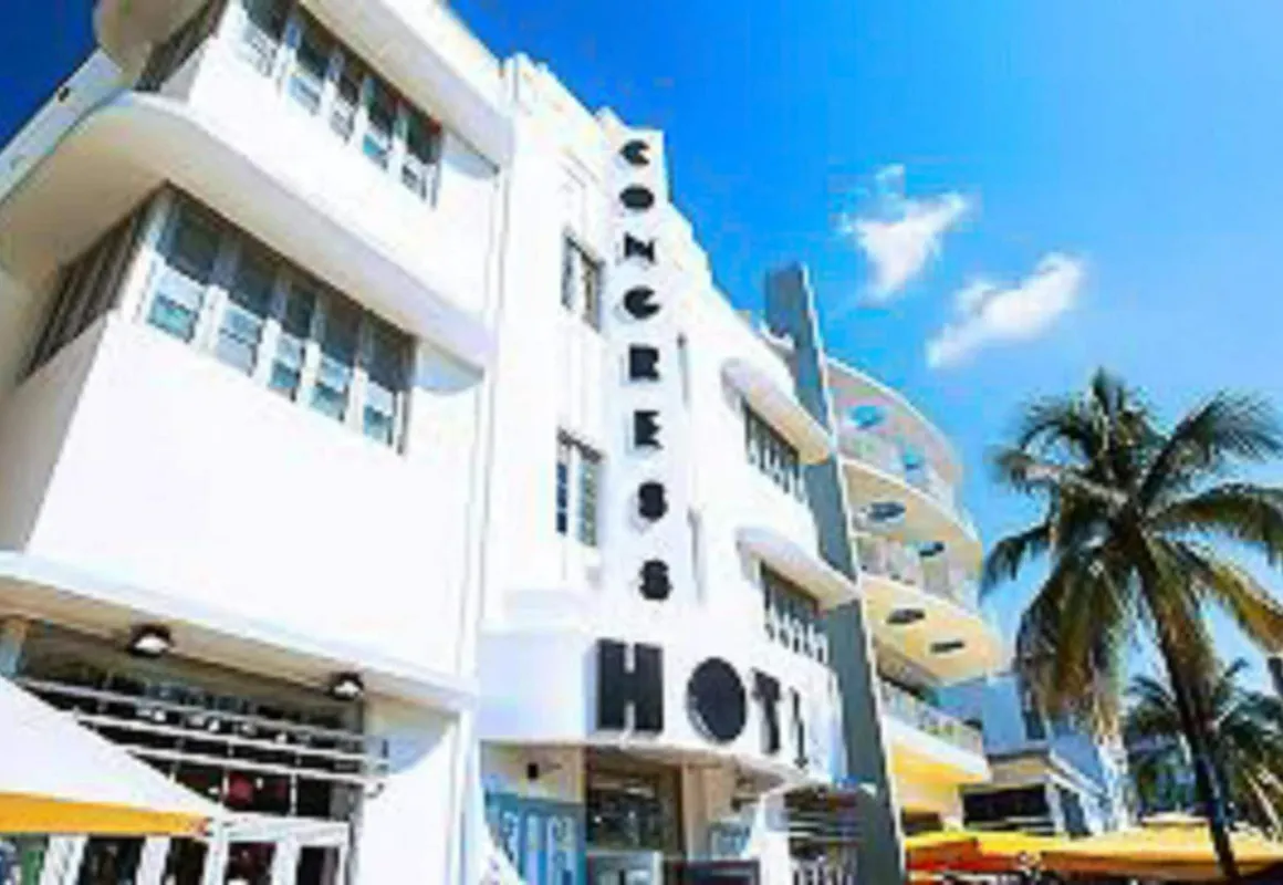 Ocean Drive Studios Beach Front hotel hero