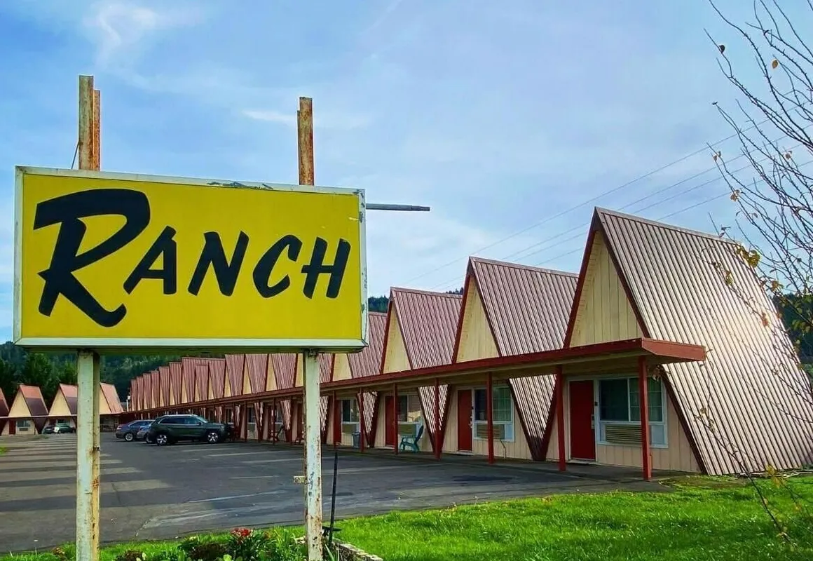 The Ranch Motel hotel hero