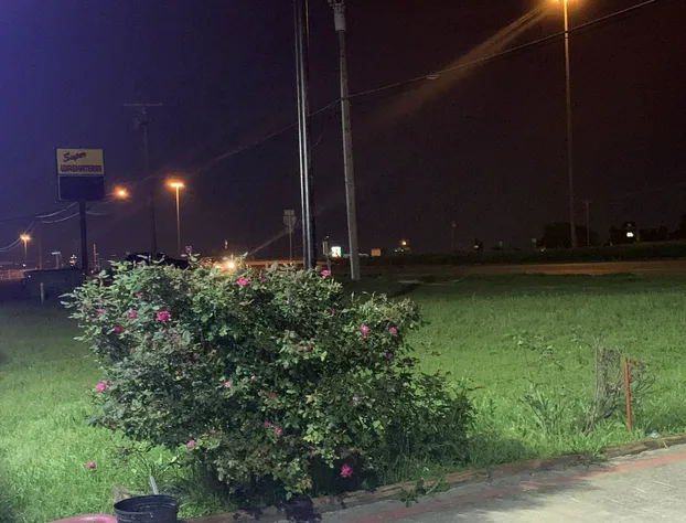 Embassy motel hotel detail image 1