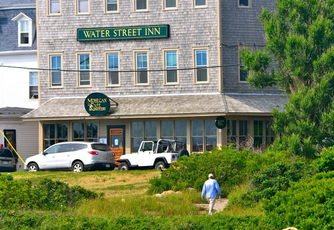 Water Street Inn hotel hero