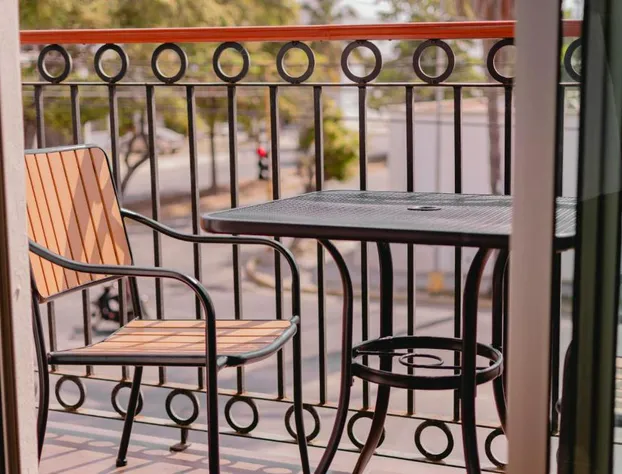 La Lola Hotel & Suites hotel detail image 3