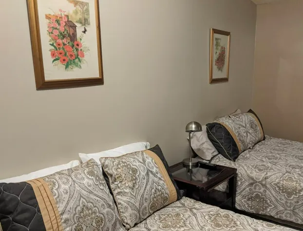 HI-WAY 4 Motel hotel detail image 2