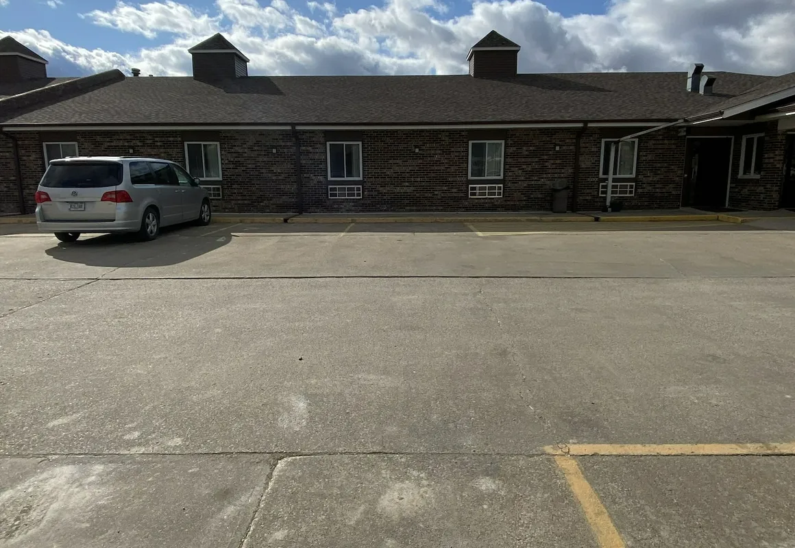 Relax Inn And Suites hotel hero