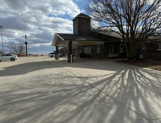 Relax Inn And Suites hotel detail image 1