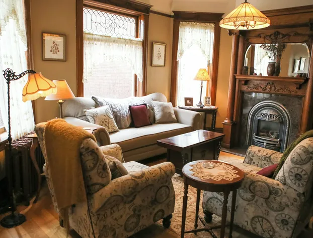 B&B on Broadway hotel detail image 3