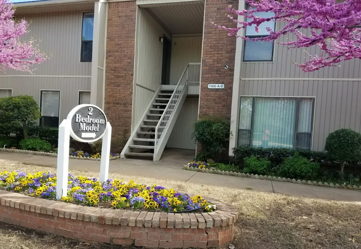 OU-2 Bedroom 1 bath next OU hotel hero