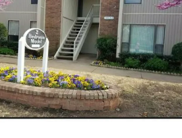 OU-2 Bedroom 1 bath next OU hotel detail image 1