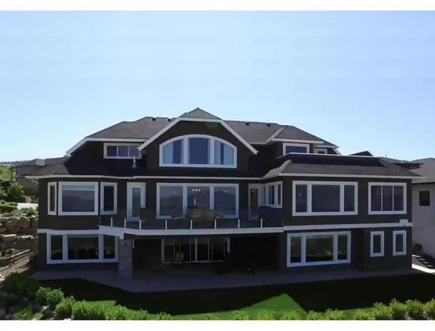 Skyhouse hotel detail image 1