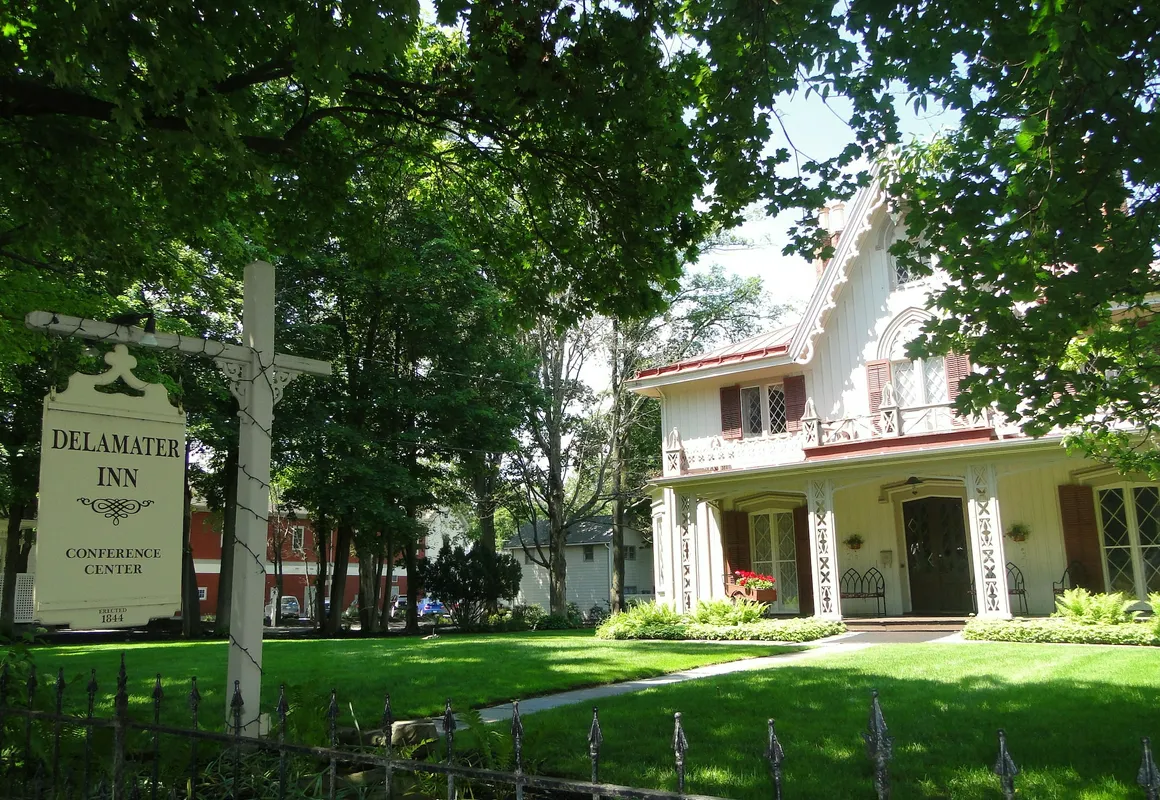 Delamater Inn hotel hero