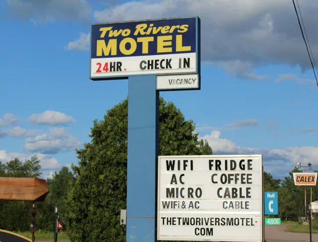 Two Rivers Motel hotel detail image 1