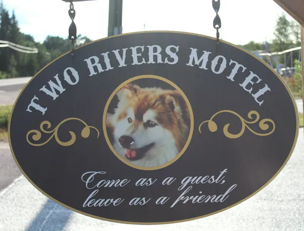 Two Rivers Motel hotel detail image 3