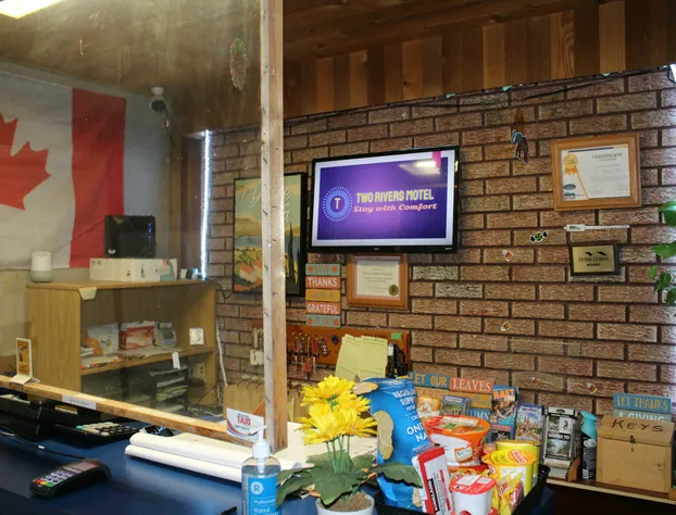 Two Rivers Motel hotel detail image 4