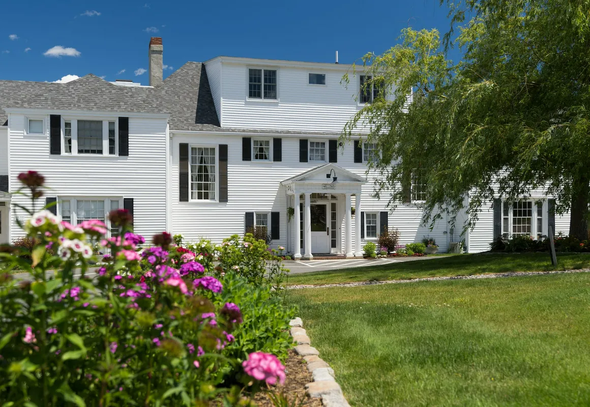 The Willows hotel hero