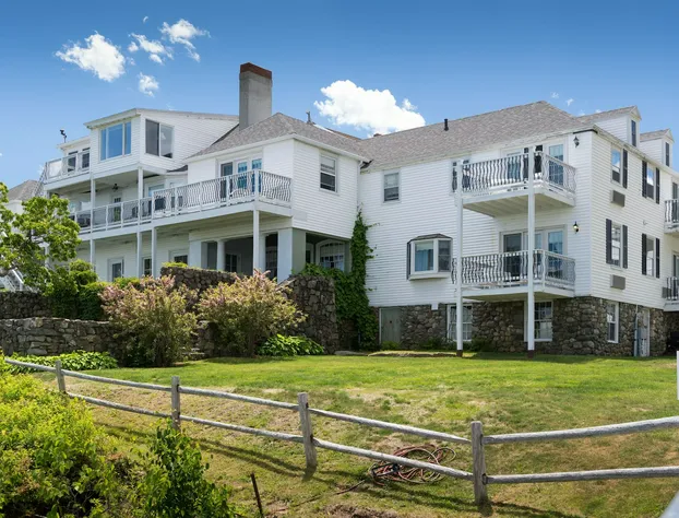 The Willows hotel detail image 1