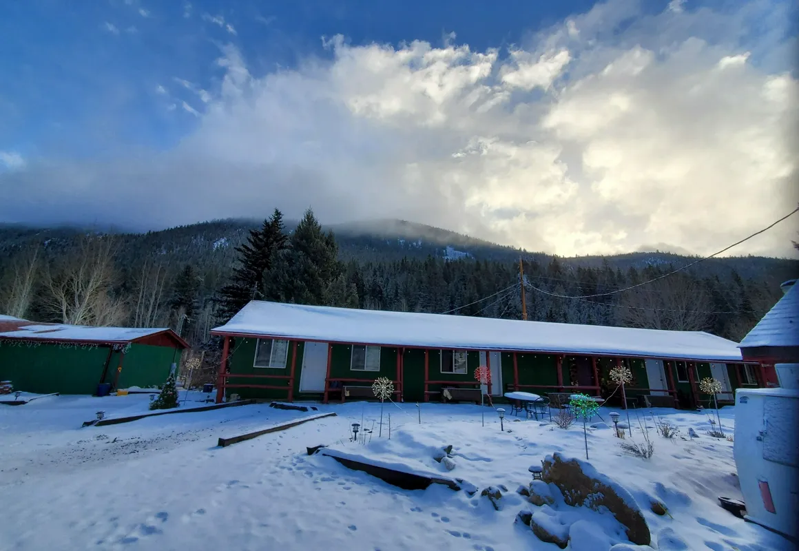 Kenosha Lodge hotel hero