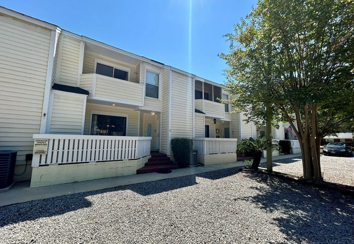 Sealoft 4 2 Bedroom Home by RedAwning hotel hero