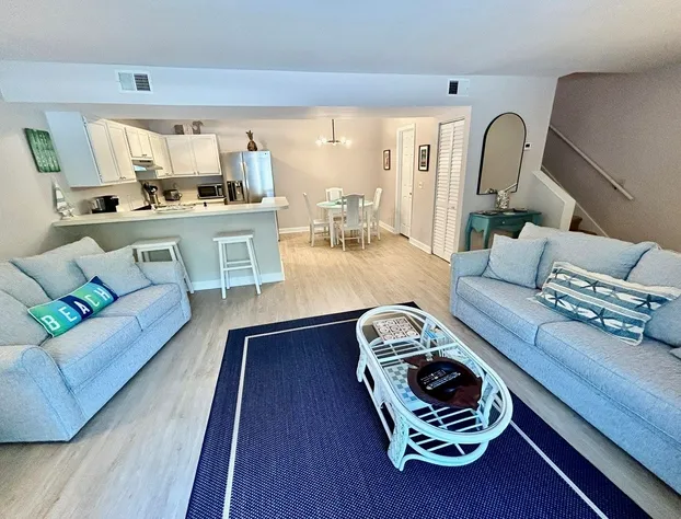 Sealoft 4 2 Bedroom Home by RedAwning hotel detail image 3