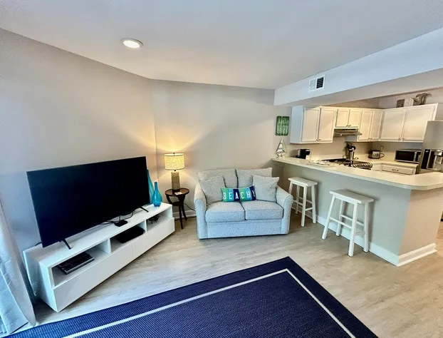 Sealoft 4 2 Bedroom Home by RedAwning hotel detail image 4