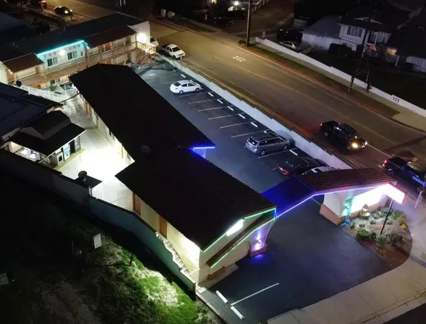 New American Inn and Suites hotel detail image 1