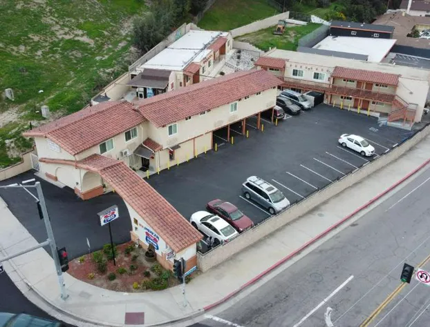 New American Inn and Suites hotel detail image 2