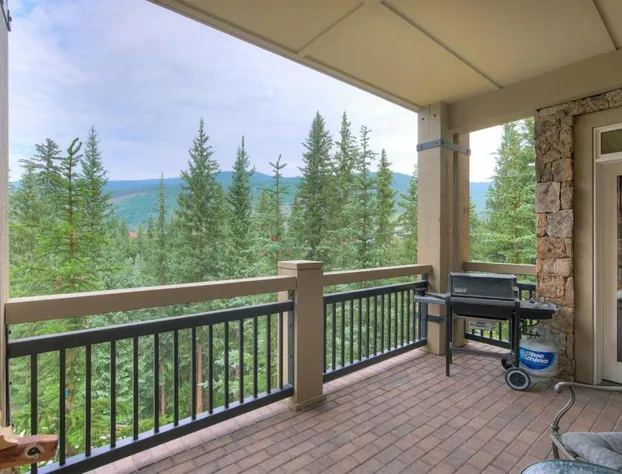 Premier 3 Bedroom Ski in, Ski out Lone Eagle Condo With the Best Access to Skiing in Keystone hotel detail image 1