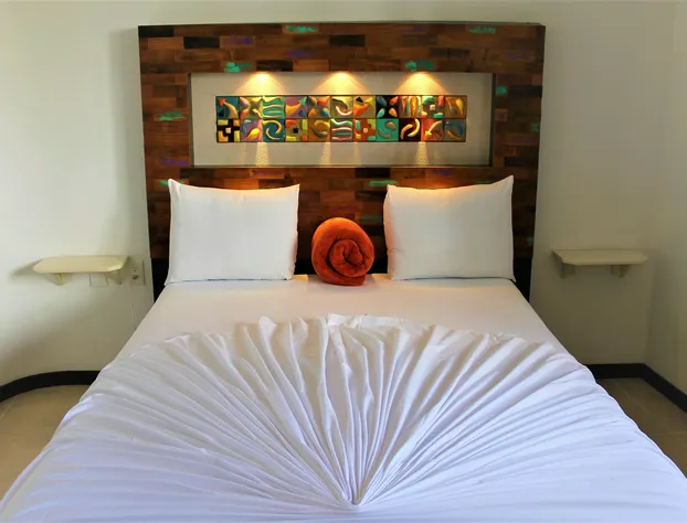 Condo Portofino hotel detail image 4