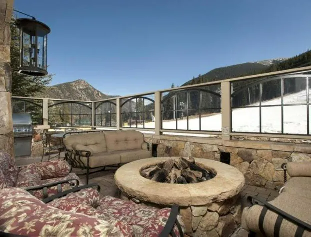 Premier 2 Bedroom Ski in, Ski out Lone Eagle Condo With the Best Access to Skiing in Keystone hotel detail image 2