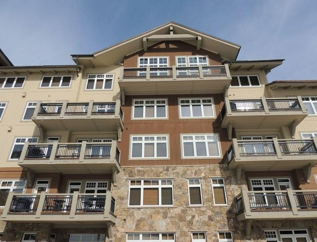 Premier 2 Bedroom Ski in, Ski out Lone Eagle Condo With the Best Access to Skiing in Keystone hotel detail image 2