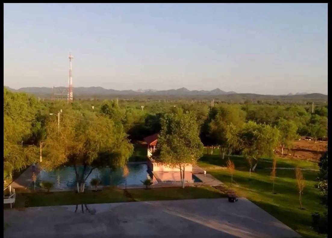 El Javian hotel hero