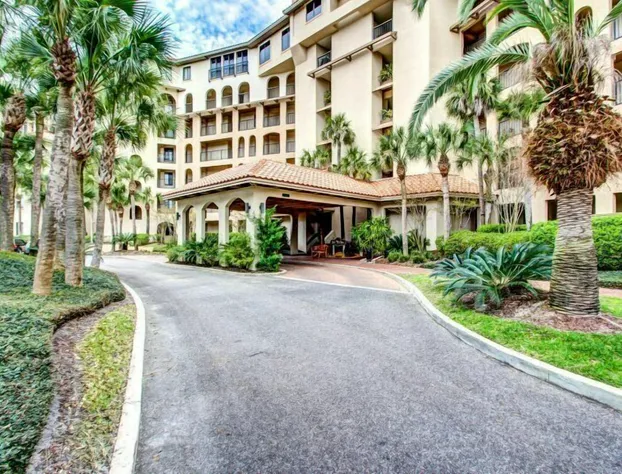 1875 Turtle Dunes hotel detail image 1