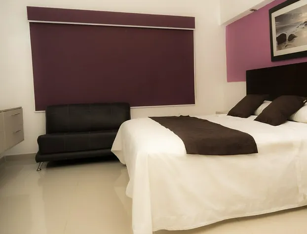 Suites Milán Room hotel detail image 4