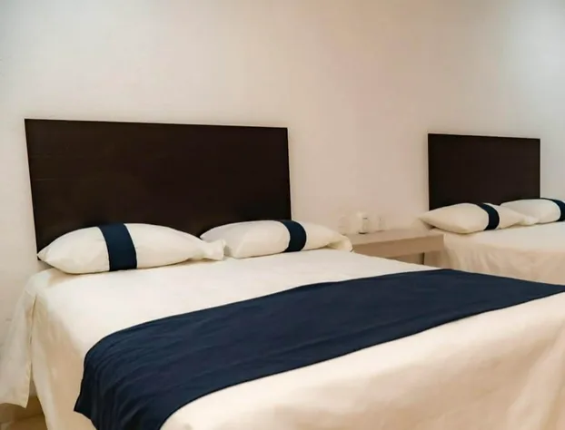 Suites Milán Room hotel detail image 3