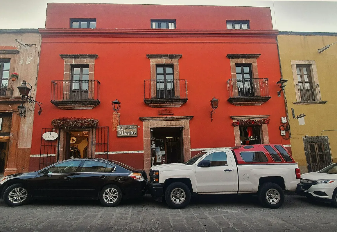 Hotel Allende hotel hero