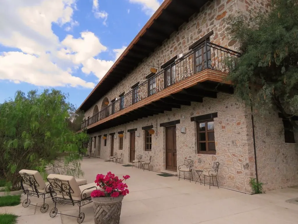 Hacienda Tovares Resort Ecuestre & Spa hotel hero