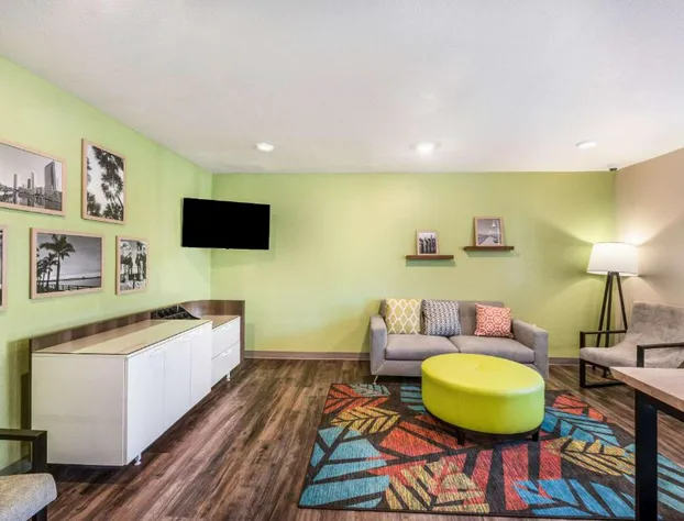 WoodSpring Suites Bradenton hotel detail image 3