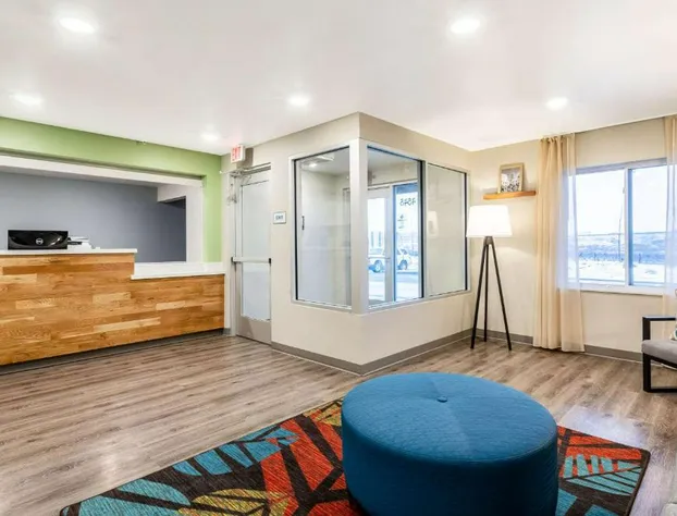 WoodSpring Suites Indianapolis Airport South hotel detail image 4