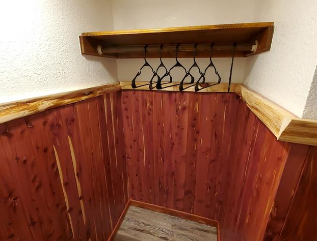 Log Cabin Inn hotel detail image 3
