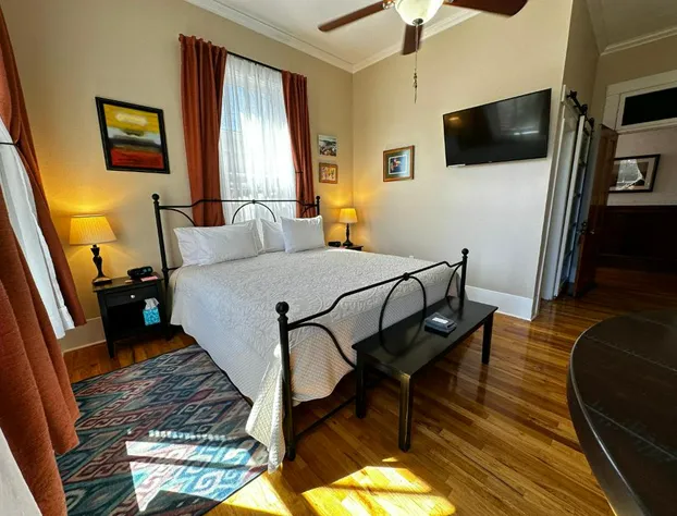 Alpine Bed and Breakfast hotel detail image 1