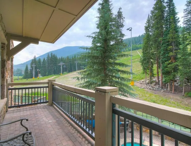 Premier 1 Bedroom Ski in, Ski out Lone Eagle Condo With the Best Access to Skiing in Keystone hotel detail image 1